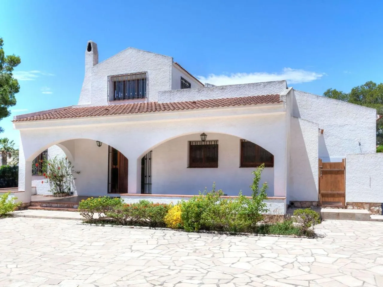 Villa Villa Ute By Interhome Les Tres Cales